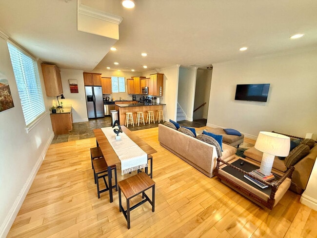 Photo - 625 E 200 S Unidad ID1389245P