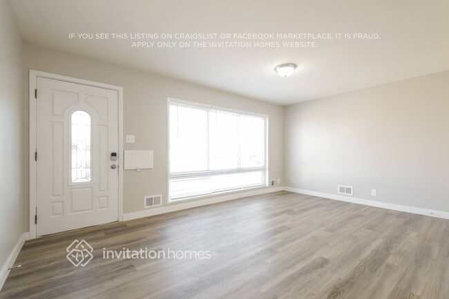 Photo - 10849 Murray Dr