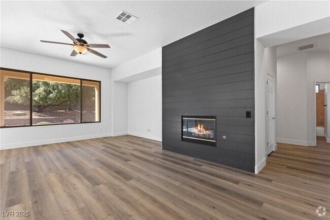 Building Photo - 21 Douglas Grove Rd Rental