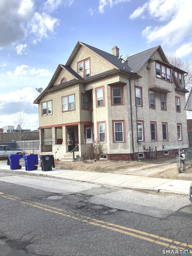 Building Photo - 85 Franklin St