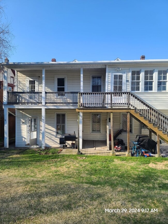 19 E North St Unit 21 E North St - Upstairs