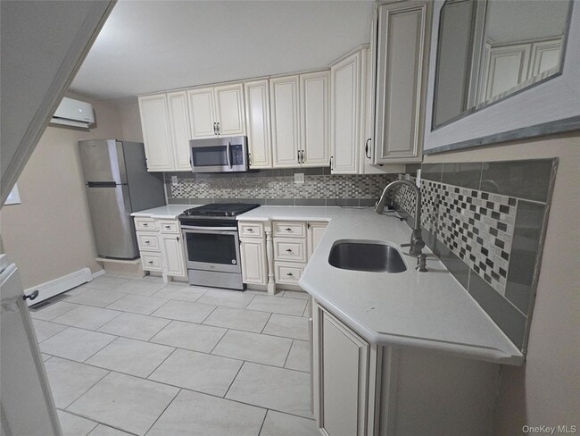 Photo - 19 Cardinal Ln