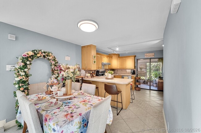 261 Wimbledon Lakes Dr