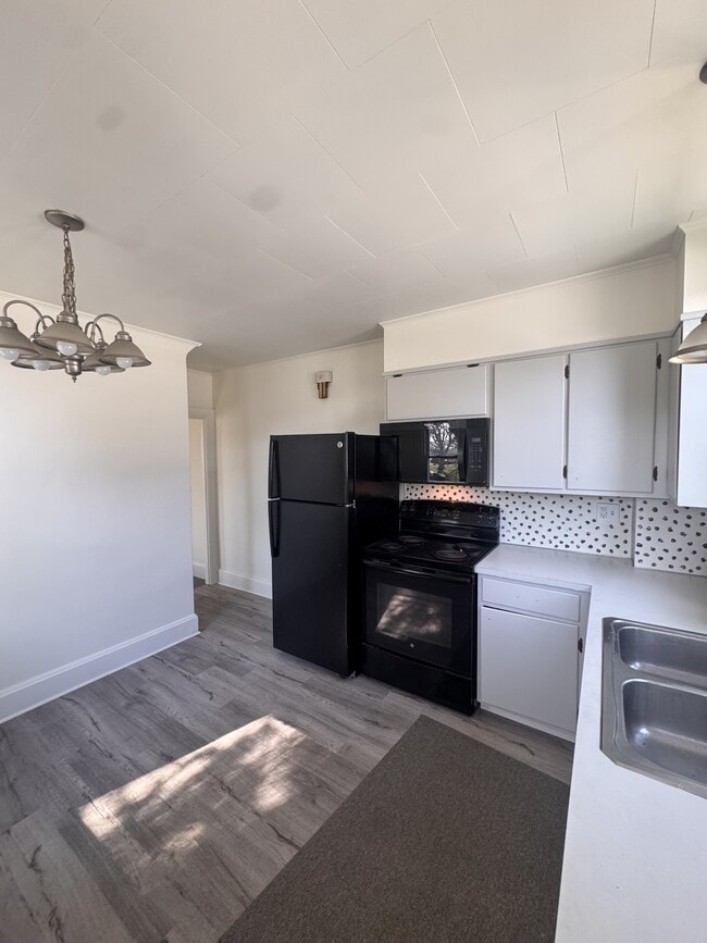 Photo - 167 S Hanover St