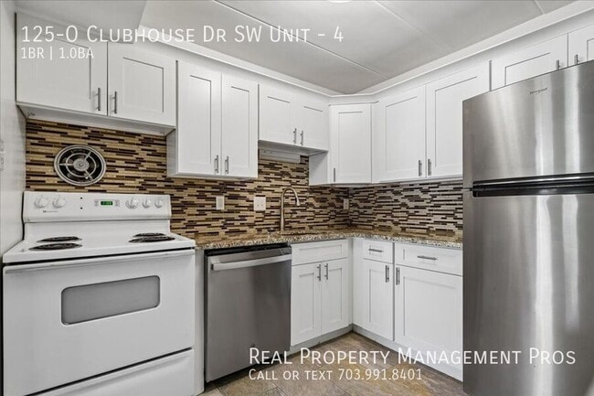 Photo - 125 Clubhouse Dr SW Unit 4