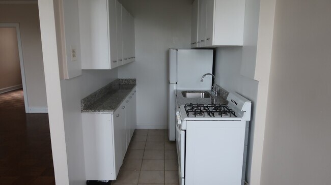 Photo - 1209 W Sherwin Ave Unit 1209-503