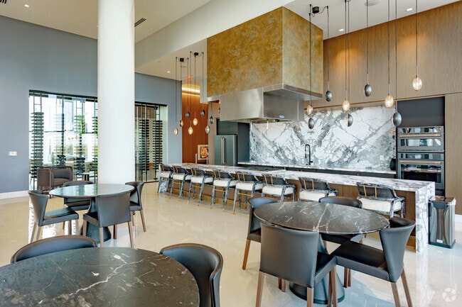 Exhibition KItchen