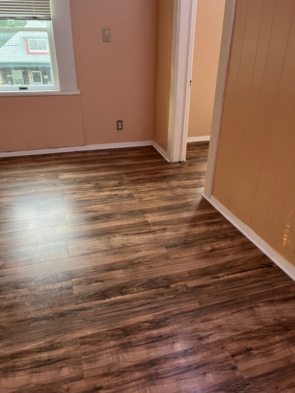 Photo - 19 Oakwood Ave Unit Upper