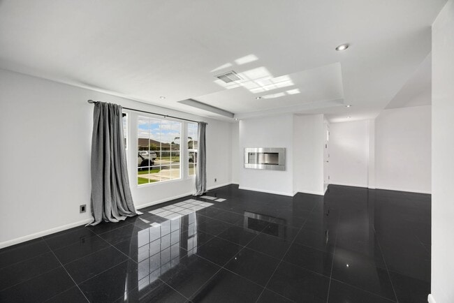 Photo - Adorable 2 Bed / 1 Bath