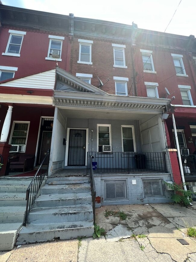 Photo - 3329 Ridge Ave Unidad 2nd floor