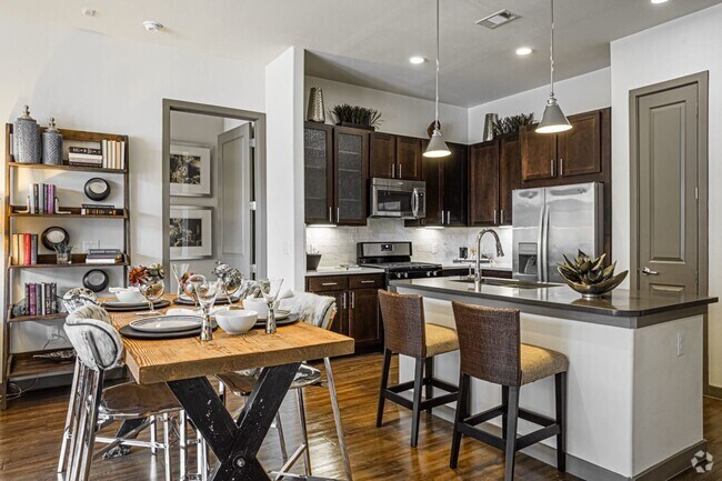 Building Photo - Lease Today & Receive 1 Month Free Rent! Unit AF1 Rental
