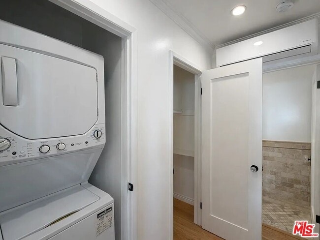 Photo - 1033 20th St Unidad N