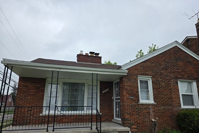 Building Photo - 12840 Kilbourne St