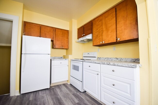 Photo - 5526 N Delaware Ave