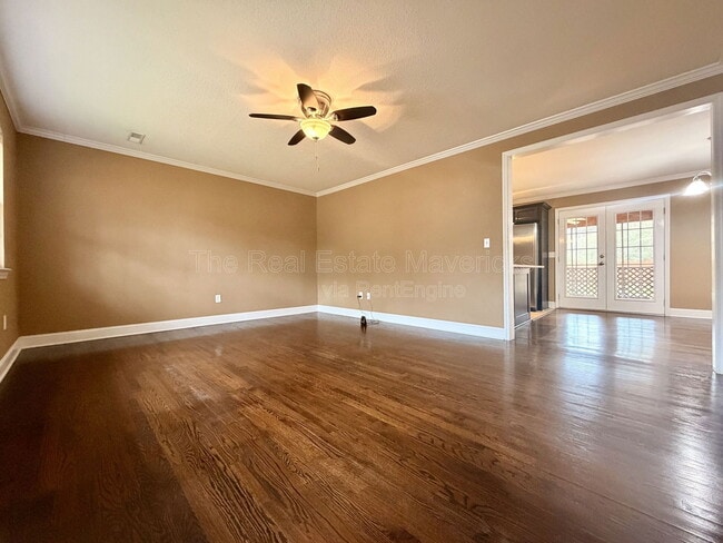 Photo - 1160 Greens Rd