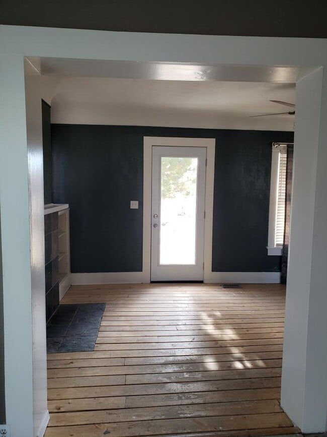Photo - 460 Co Rd 6100