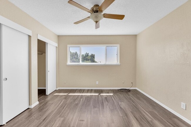 Photo - 3300 Johnson Ave