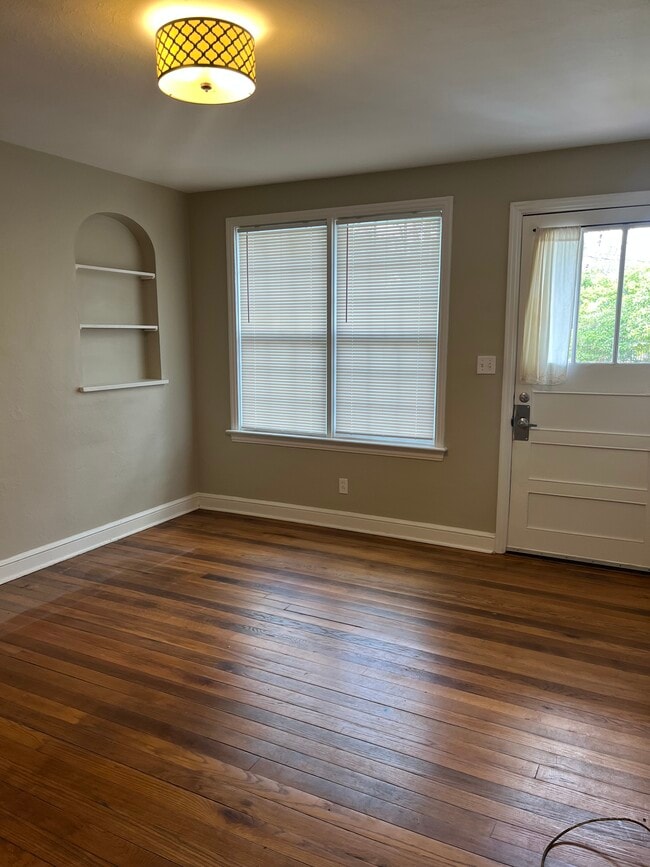 Photo - 813 Baker St Unidad 813