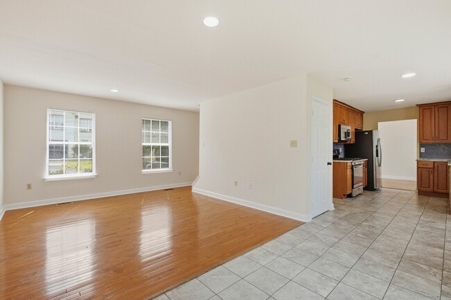 7705 Seans Terrace
