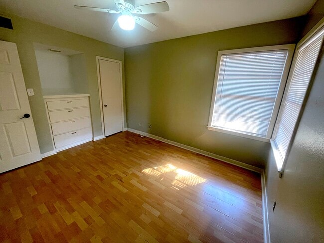 Photo - 7906 Pecan Villas Dr