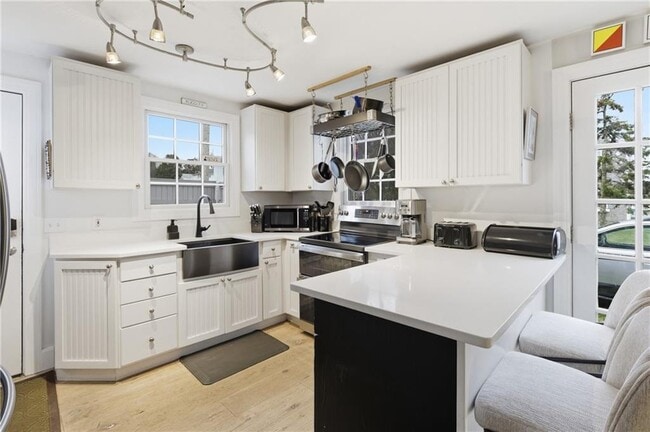 Photo - 72 Seascape Ave