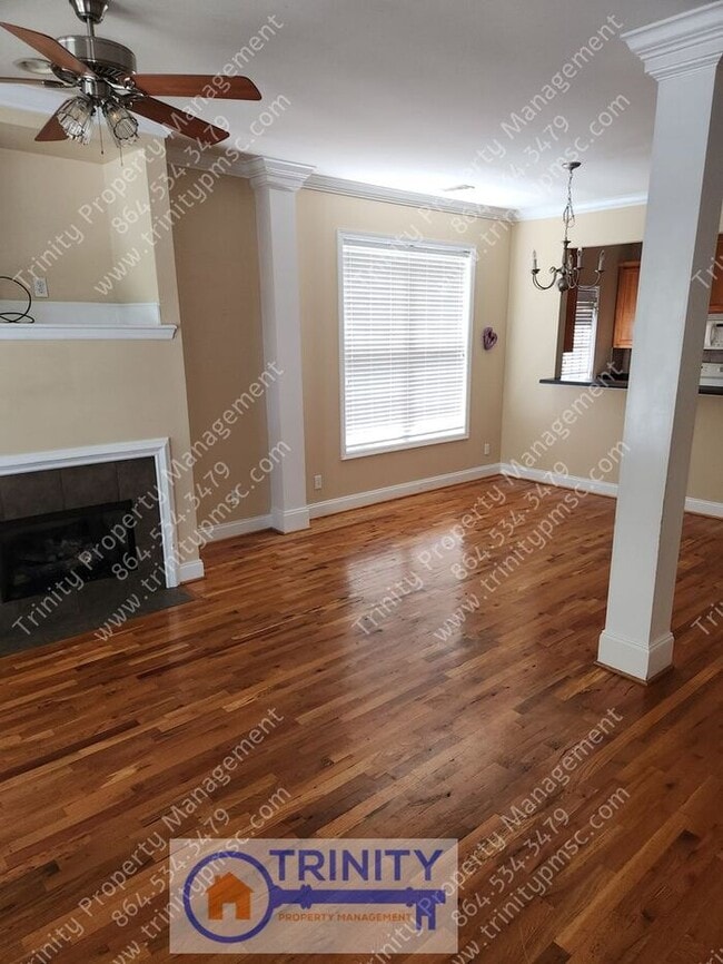 Photo - **MOVE IN SPECIAL -1/2 off 1st Month's ren...