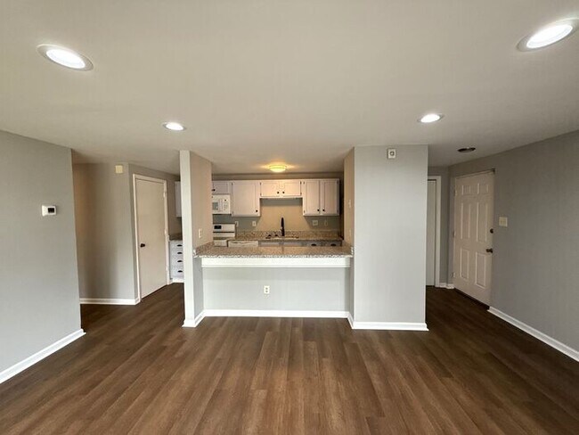 Photo - University - T.R. Lawing Realty Property