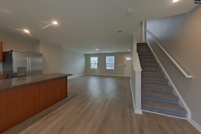 Photo - 757 Sequoia Dr
