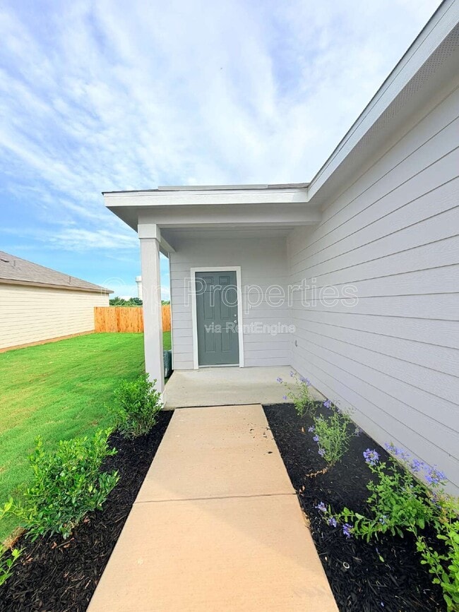Photo - 10219 Pine River Dr