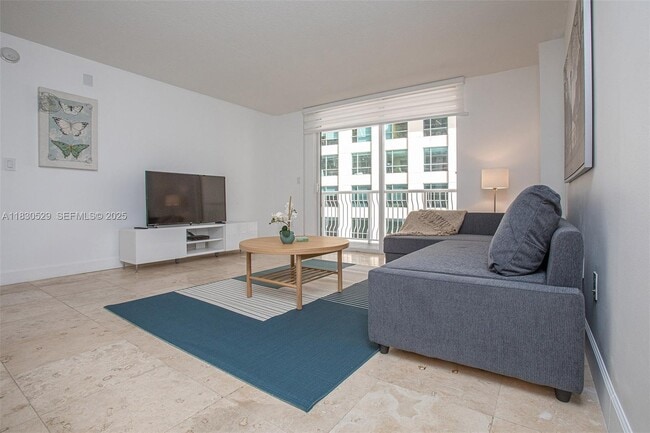 Photo - 1200 Brickell Bay Dr Unidad 2704