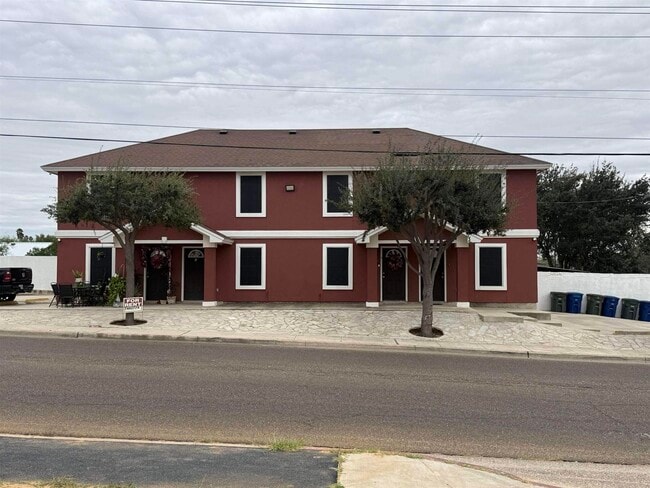 Building Photo - 2801 S Bartlett Ave Unit 4