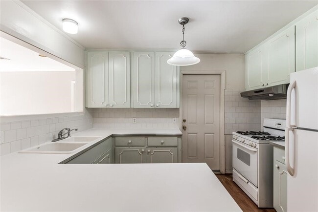 Photo - 5537 Lincrest Ln