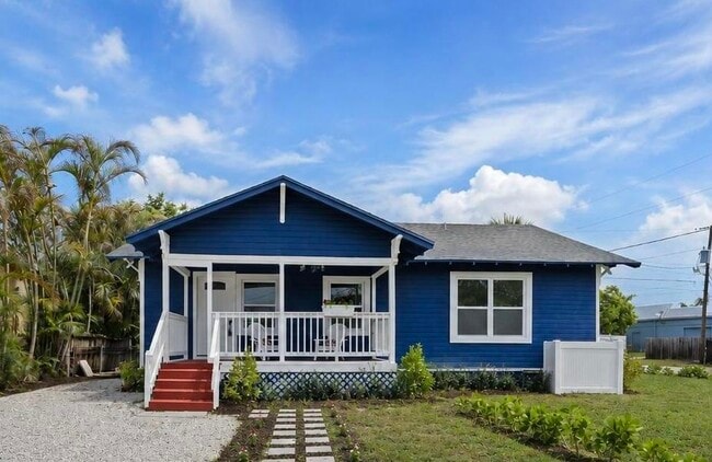 Building Photo - 1566 NW 9th Ave