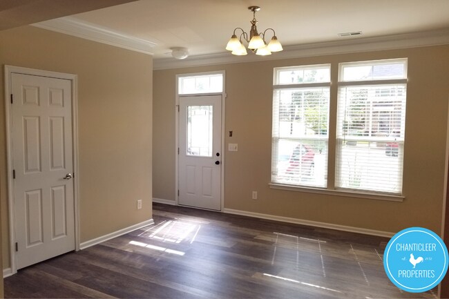 Photo - 506 Berry Chase Way