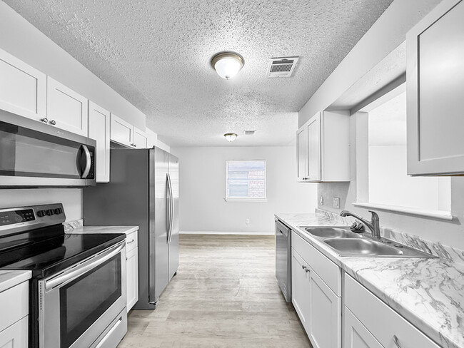 Photo - 812 Royal Ave