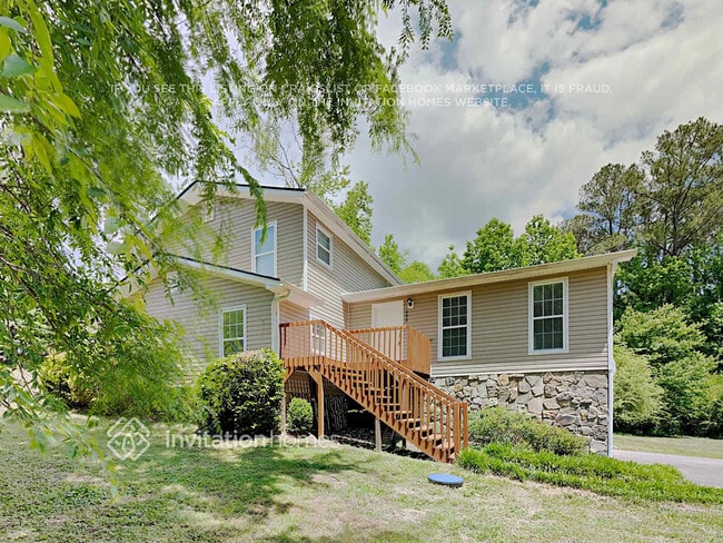 Photo - 595 Rivercrest Dr House