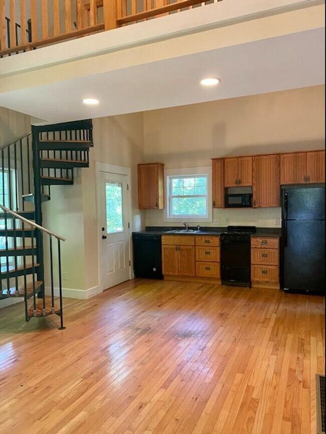 Photo - Montford Rental!