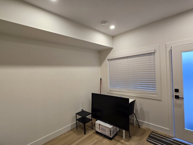 Photo - 414 Humbert St