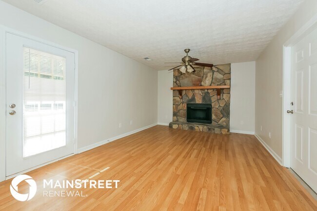 Photo - 4595 Westminster Dr