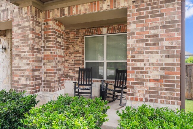 Photo - 1208 Ravenside Cove