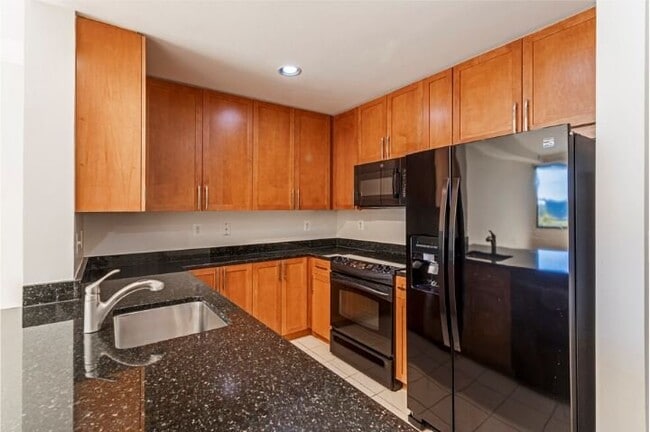 Photo - 4101 Albemarle St NW Unit 315