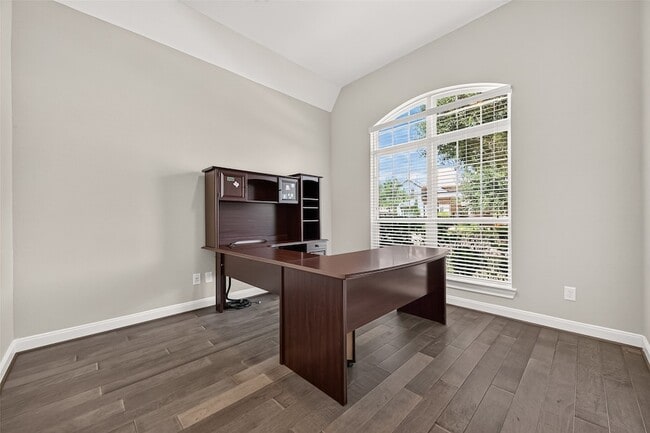 Photo - 11611 Arbirlot Dr