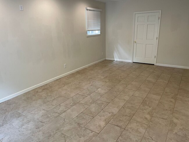 Photo - Large 3 bedroom, 2 bath Floral Park Home.