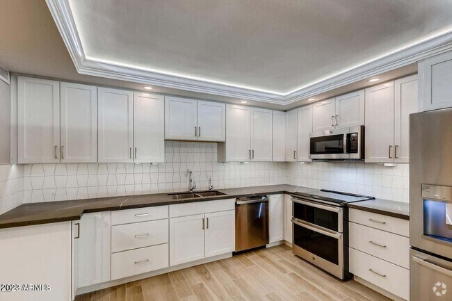 Building Photo - 5136 N 31st Pl Unit 622 Rental