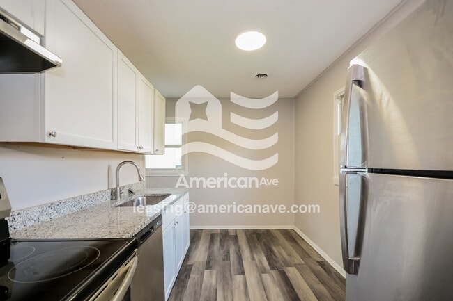 Photo - 6483 Simpson Ave