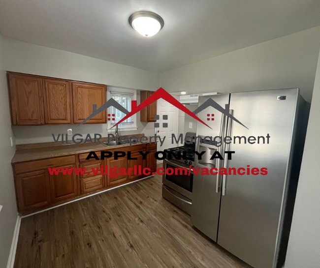 This spacious home offers plenty of room f... - This spacious home offers plenty of room f...
