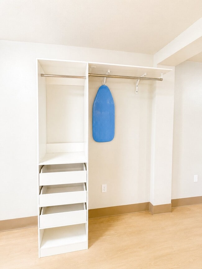 Photo - 44199 US-27 Unit Deluxe Double Studio Apt