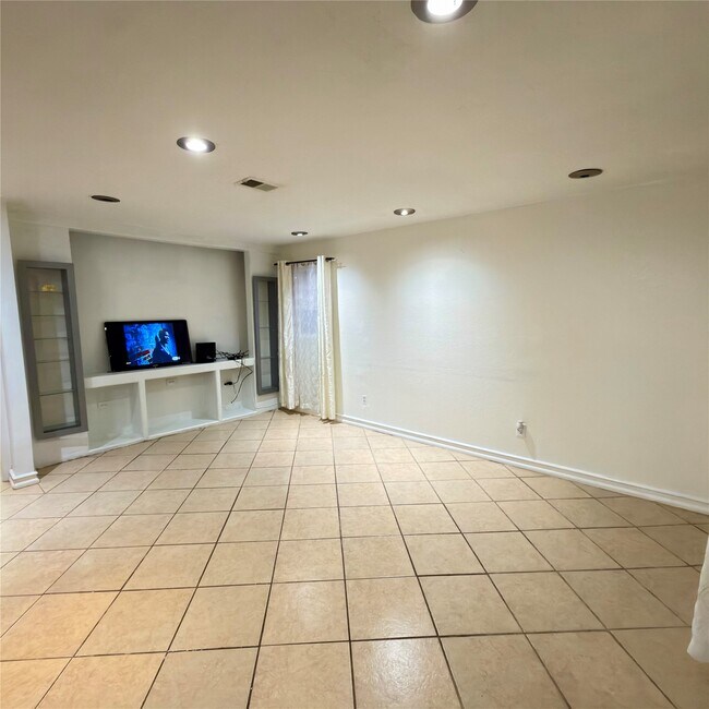 Photo - 6406 Tall Willow Dr
