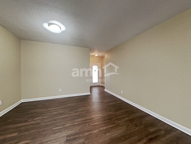 Photo - 5902 Cabot Dr