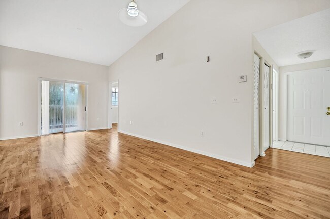 Photo - Your Dream Davie Home Awaits – 2 Bed/2 Bath! Unit 207